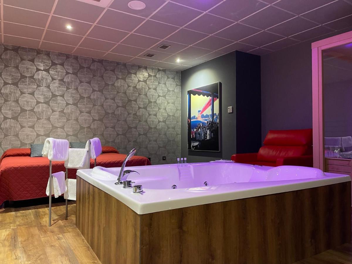 اوفيدو Motel Los Abedules المظهر الخارجي الصورة